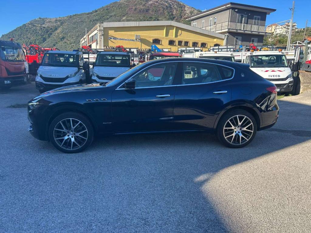Maserati Levante Granlusso 3.0V6 Foto 2