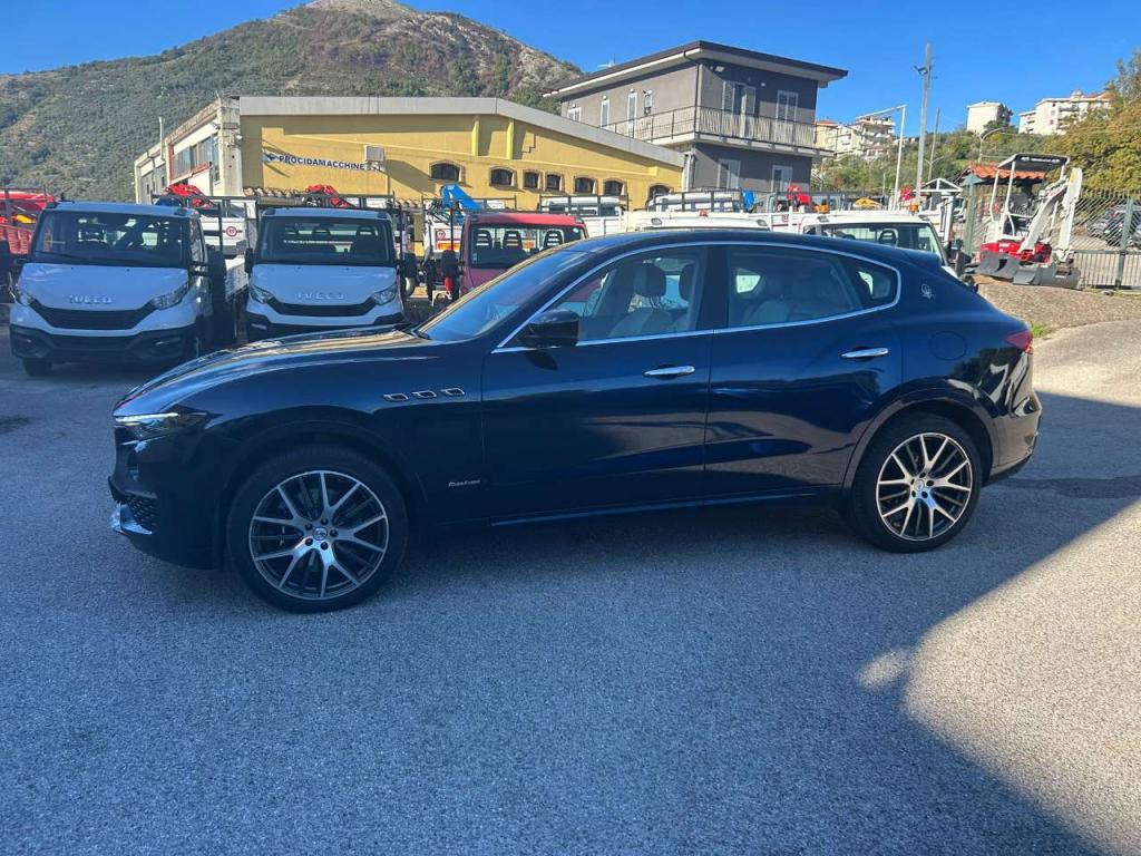 Maserati Levante Granlusso 3.0V6 Foto 3