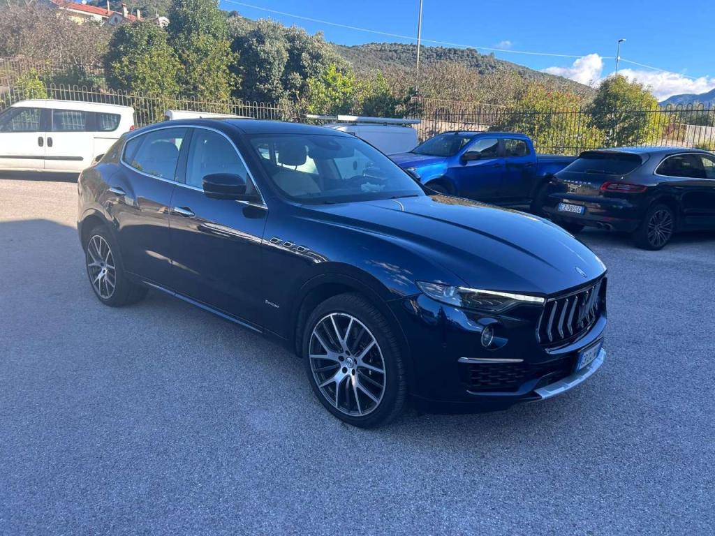Maserati Levante Granlusso 3.0V6 Foto 8