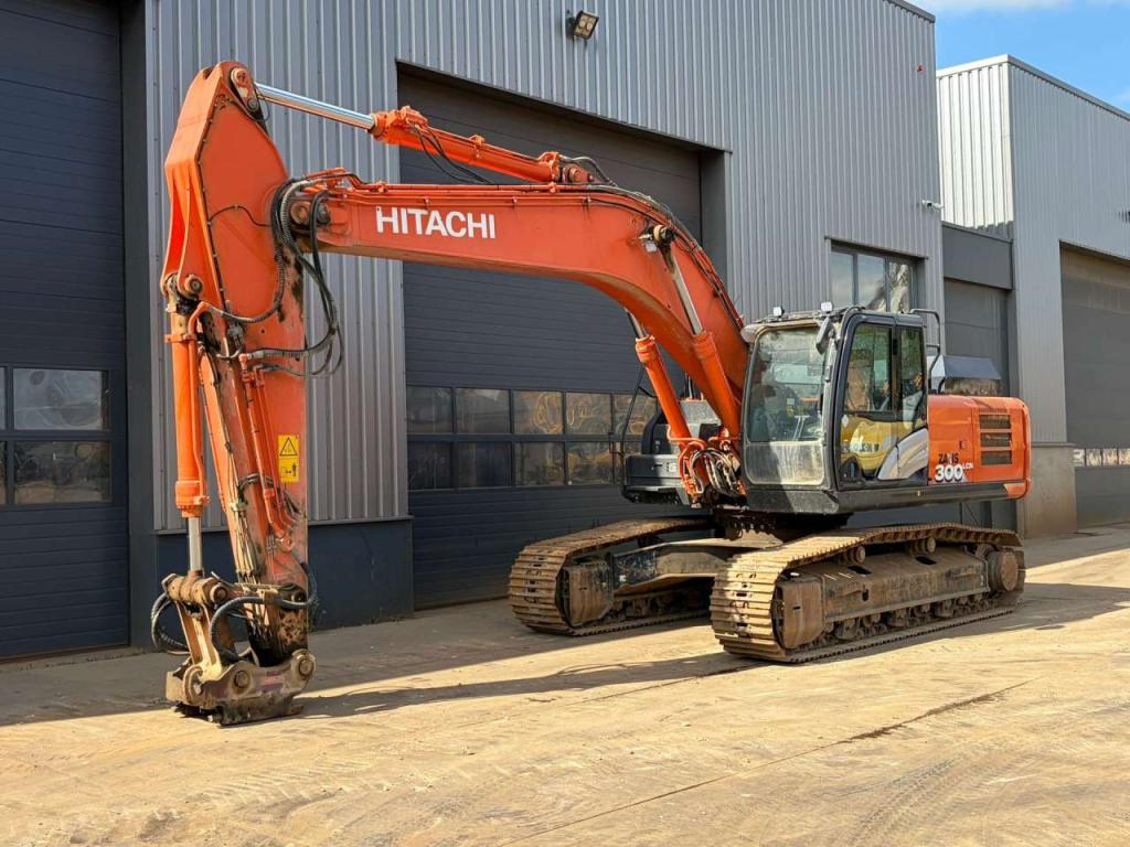 Hitachi ZX300LCN-6 Foto 2