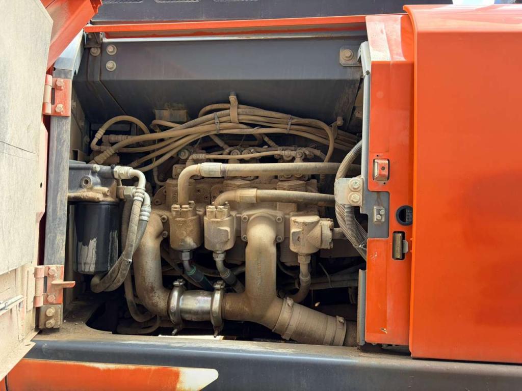 Hitachi ZX300LCN-6 Foto 26