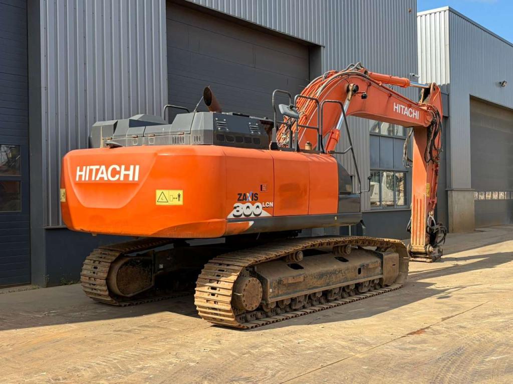 Hitachi ZX300LCN-6 Foto 5