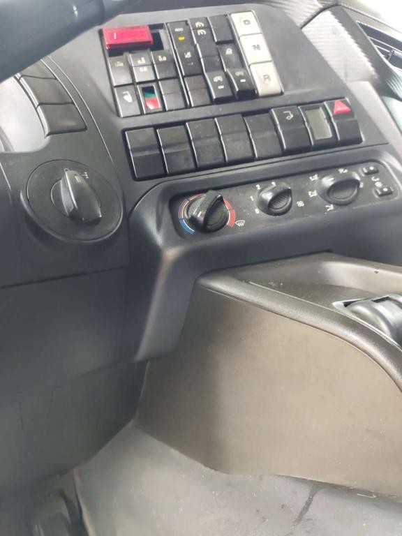 Iveco STRALIS HI-STREET 260S31 Foto 7