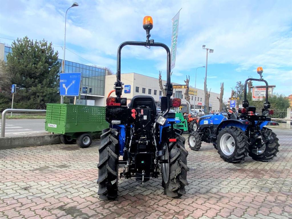 Solis S16 Doppia Trazione 4WD Foto 12