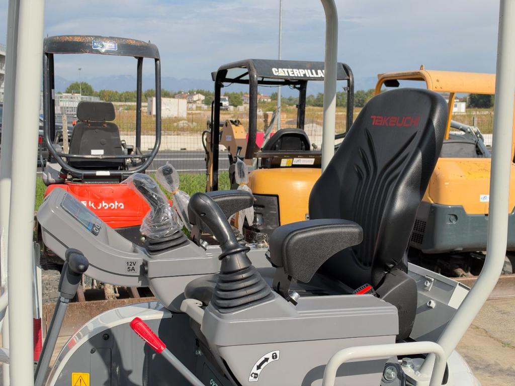 Takeuchi TB217R Foto 7