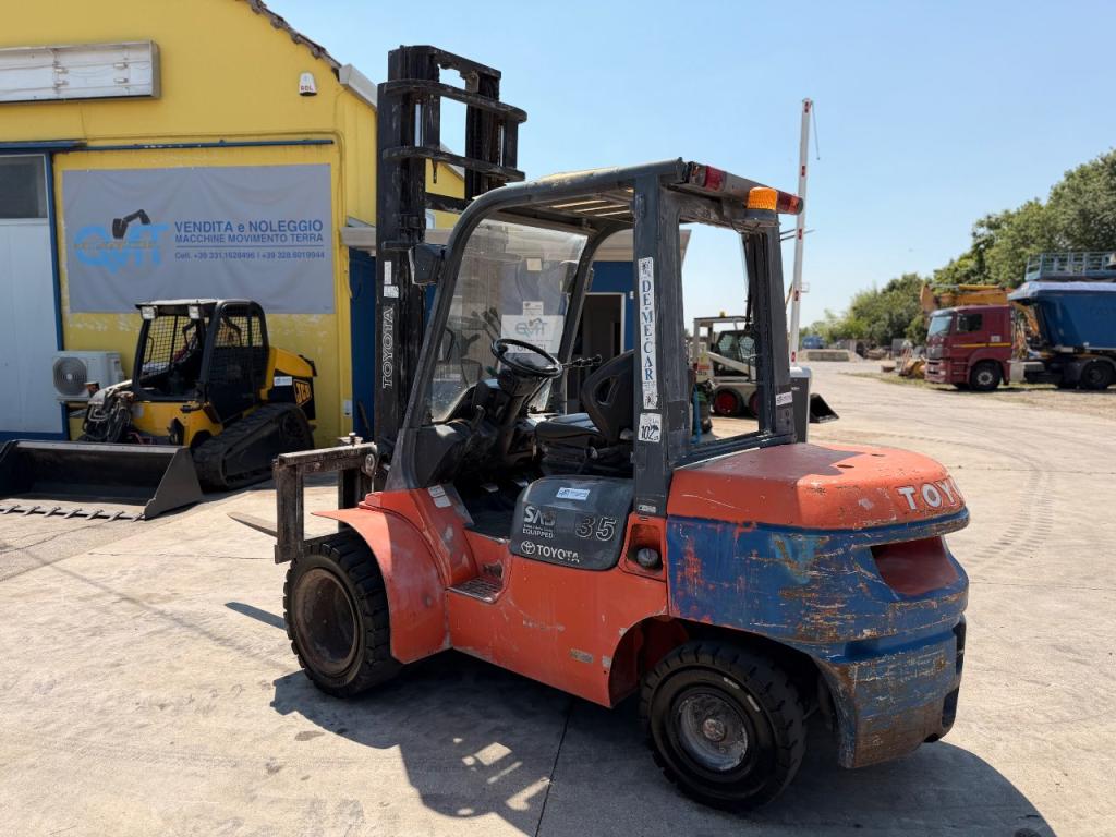 Toyota H35 Foto 4