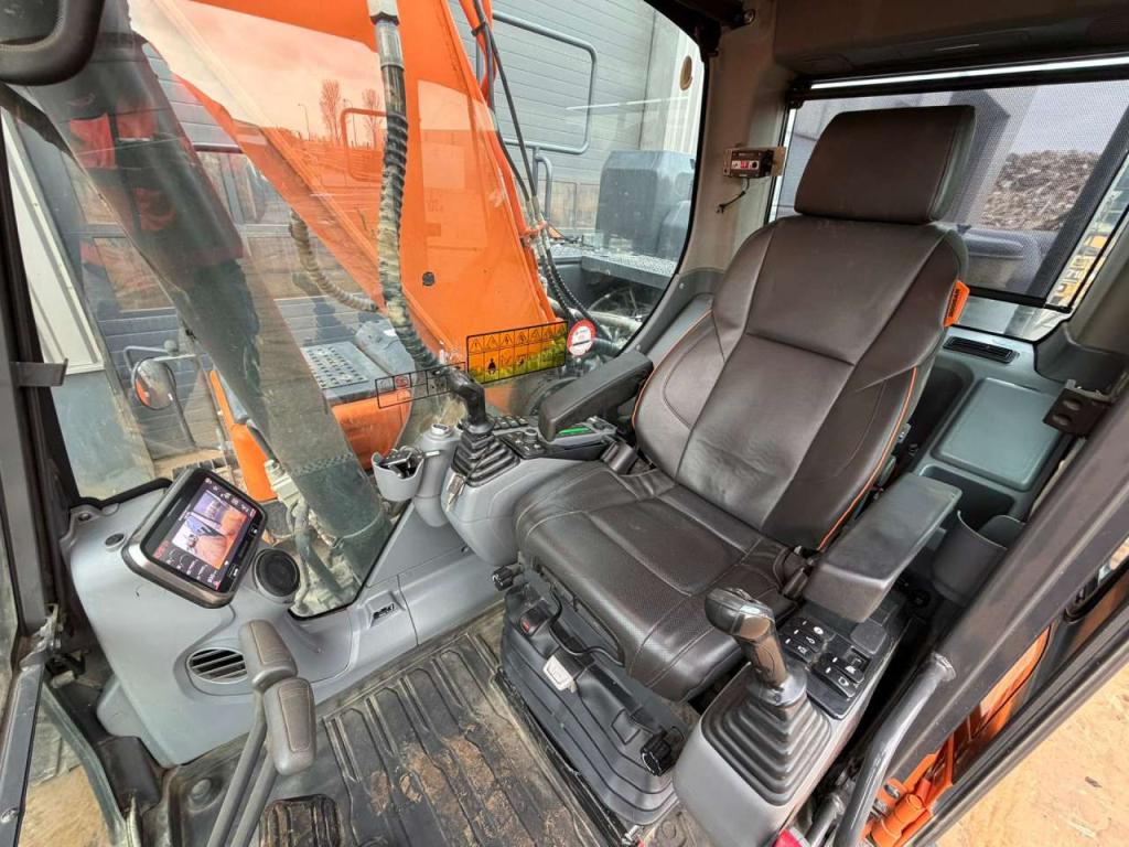 Doosan DX225LC-7 Foto 20
