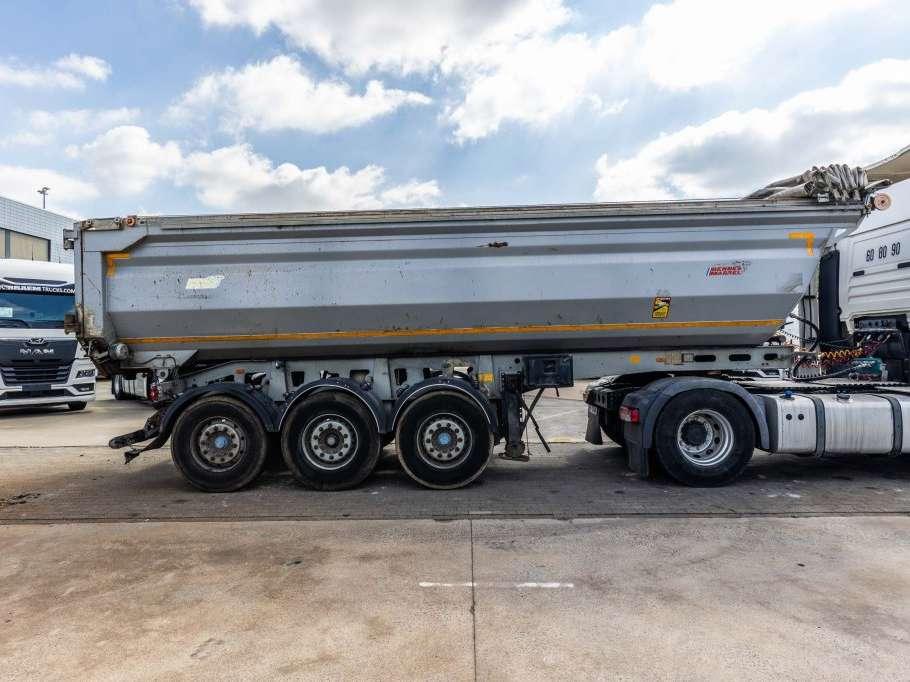 Benalu HARDOX 26m3+BACHE Foto 3
