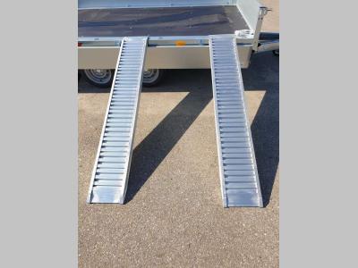 Coppia di rampe in alluminio Lunghezza 2.000 mm - Portata 1.800 kg in vendita da Progetto Rampe