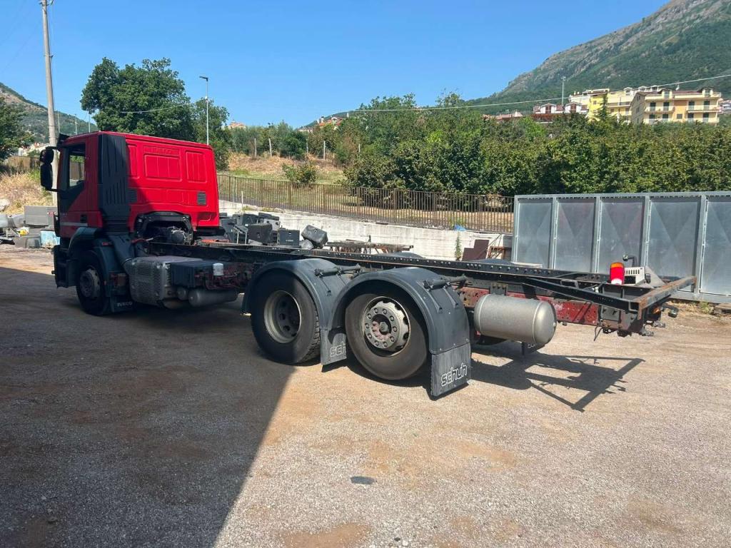 Iveco STRALIS HI-STREET 260S31 Foto 15