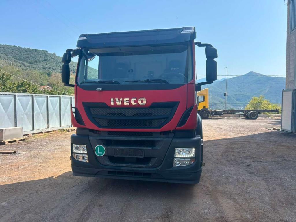 Iveco STRALIS HI-STREET 260S31 Foto 3