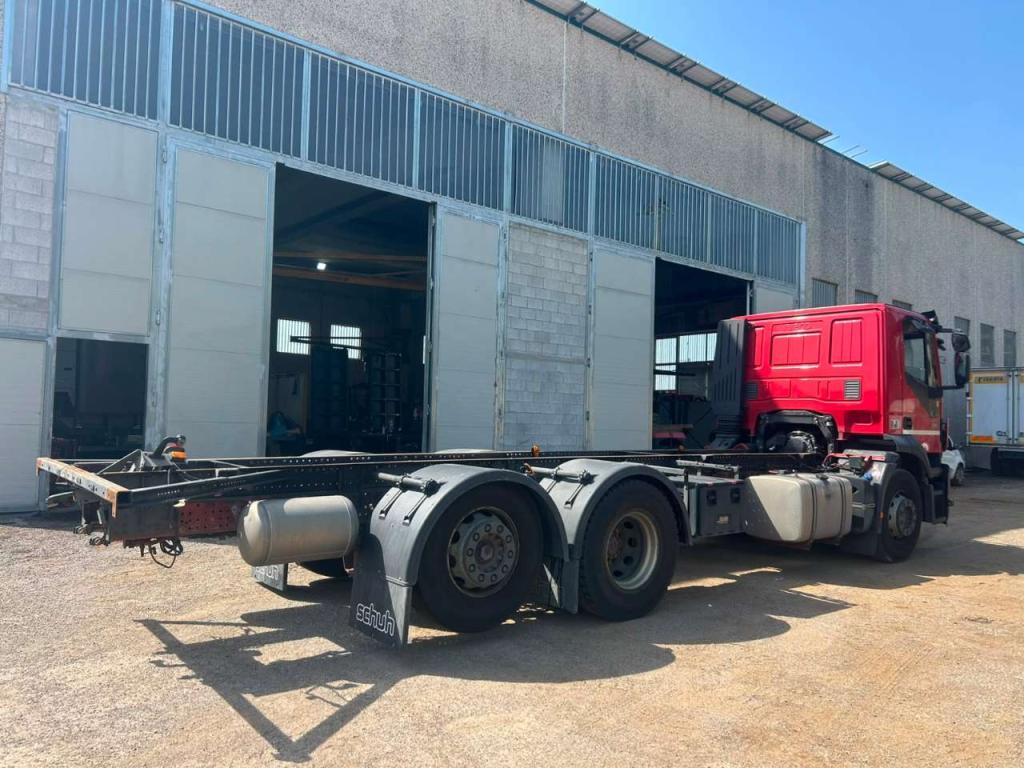 Iveco STRALIS HI-STREET 260S31 Foto 9