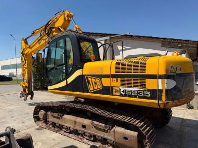 JCB js 235 in vendita da Agri Trading Srl