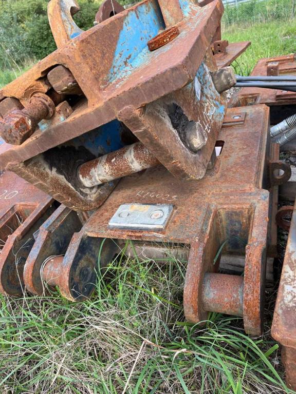 S2 for 25-32 ton excavators Attachment plate Foto 2