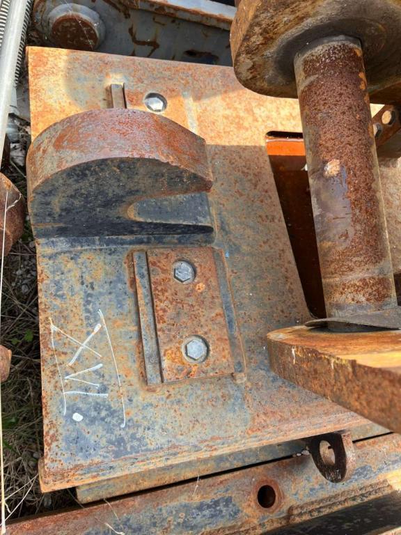 S2 for 25-32 ton excavators Attachment plate Foto 4