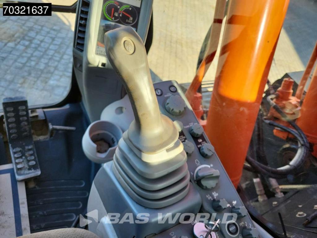 Hitachi ZX225 USLC-5B Foto 29