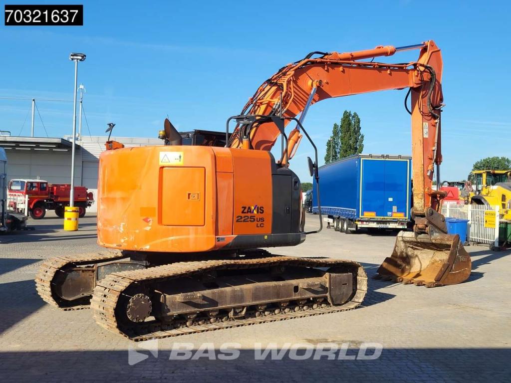 Hitachi ZX225 USLC-5B Foto 5