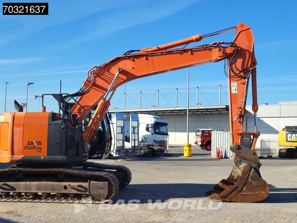 Hitachi ZX225 USLC-5B Foto 9