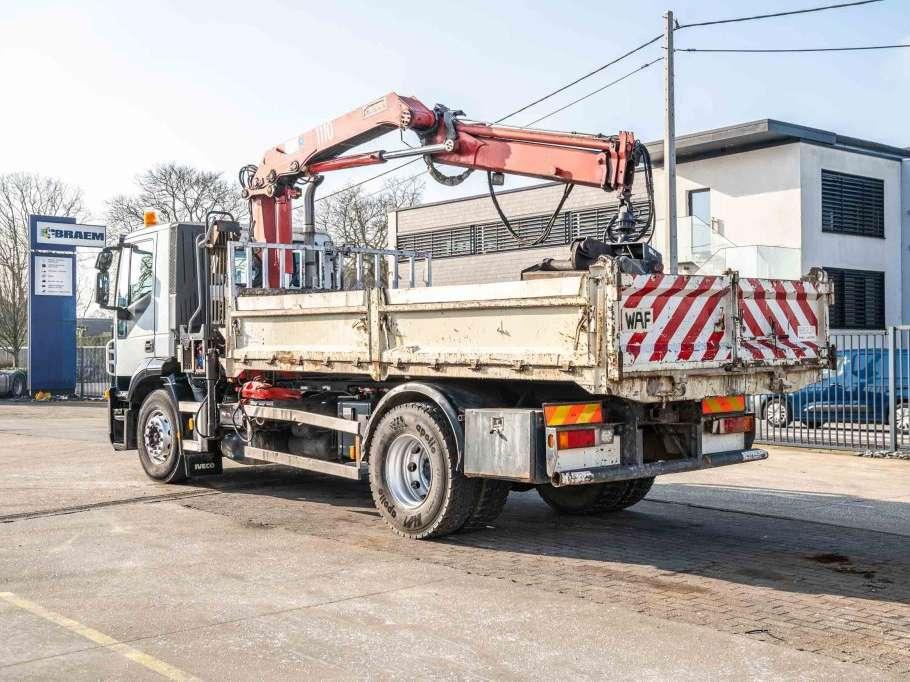 Iveco STRALIS 310- E5 + HMF 1110 K2 Foto 6