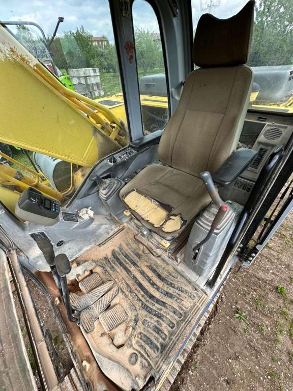 New Holland 305 Foto 6