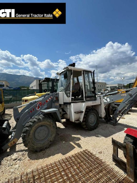 Fai Komatsu 590 s Foto 1