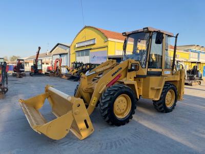 Fai Komatsu WB98A