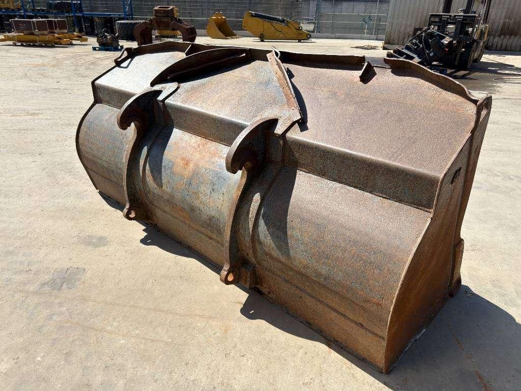Volvo ISO L90 / Caterpillar 938 Foto 4
