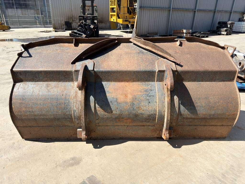 Volvo ISO L90 / Caterpillar 938 Foto 5