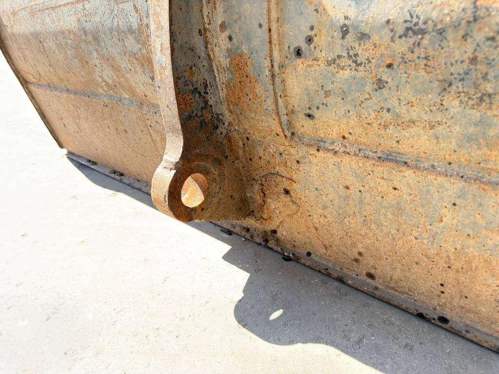 Volvo ISO L90 / Caterpillar 938 Foto 9