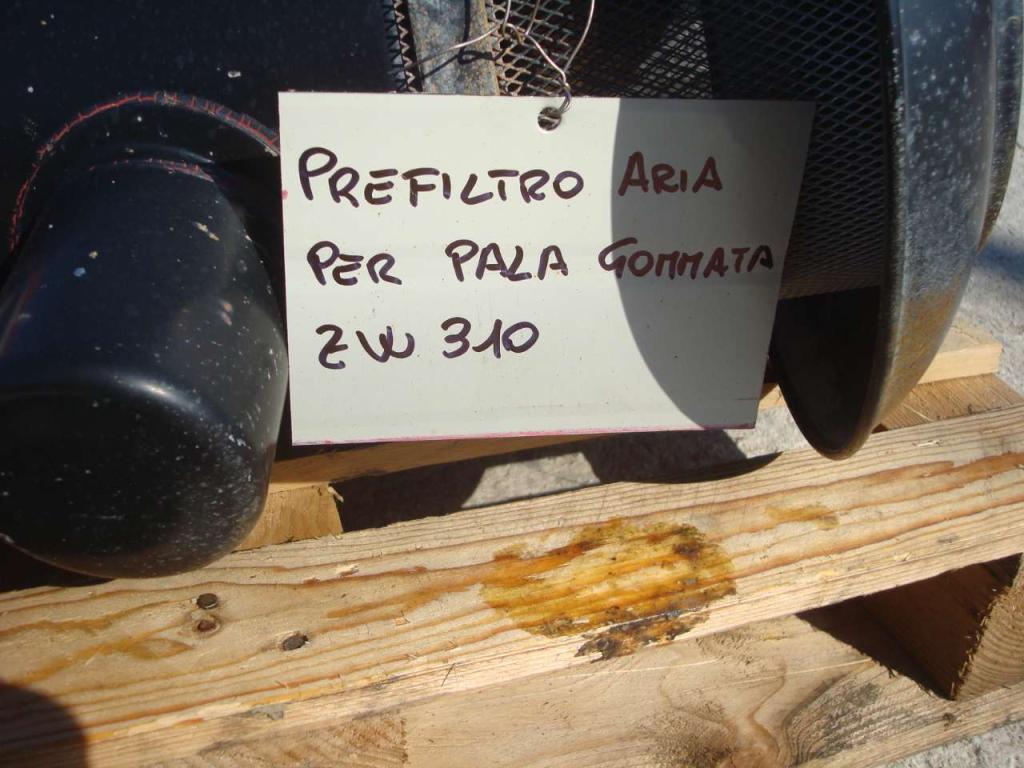 Filtro aria per PALA GOMMATA ZW310 Foto 3