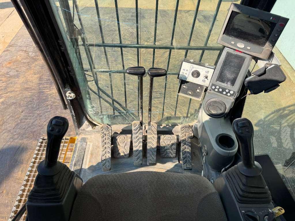 Caterpillar 345C - Tilting Cabin / Adjustable Undercarriage Foto 10