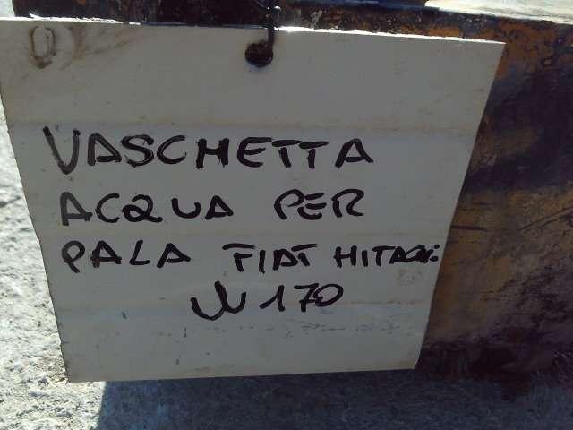 Vaschetta acqua per Fiat Hitachi W170 Foto 5