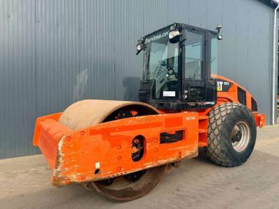 Caterpillar CS74