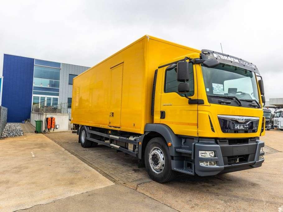 Man TGM 18.250 BL + DHOLLANDIA 2T. Foto 2