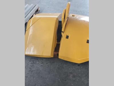 Parafango per Caterpillar 924K in vendita da Metec Srl Area Ricambi
