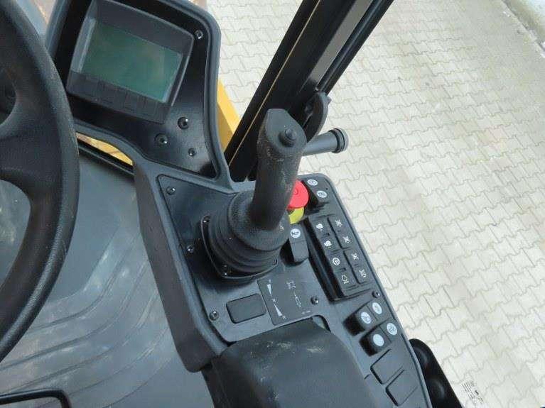Caterpillar CS66B Foto 15