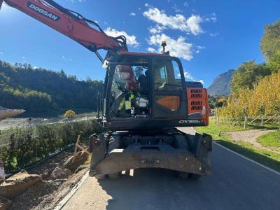 Doosan DX165W-5