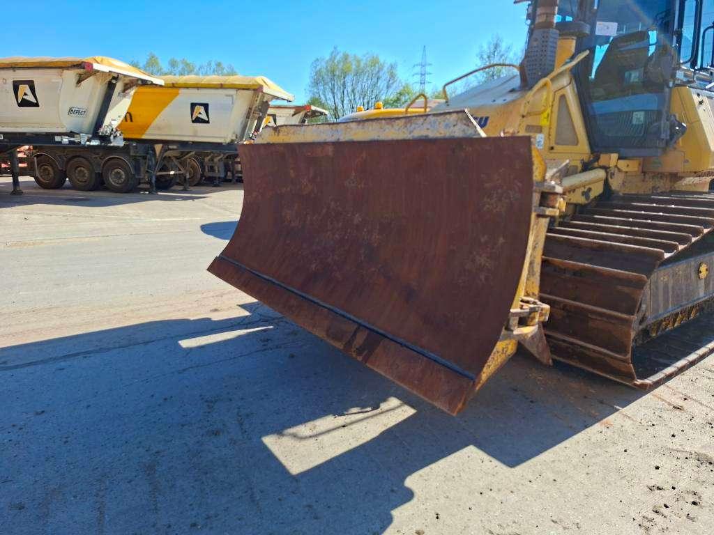 Komatsu D 61 PXi-24 Foto 16