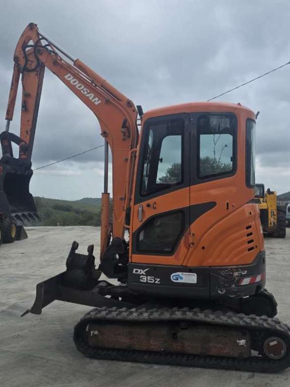 Doosan DX35 Foto 1