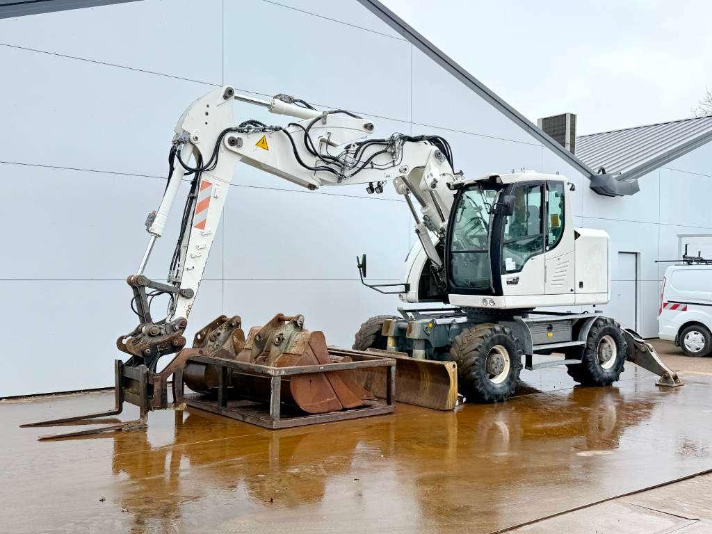 Liebherr A914 Compact - Triple Boom / Many extra attachment Foto 2