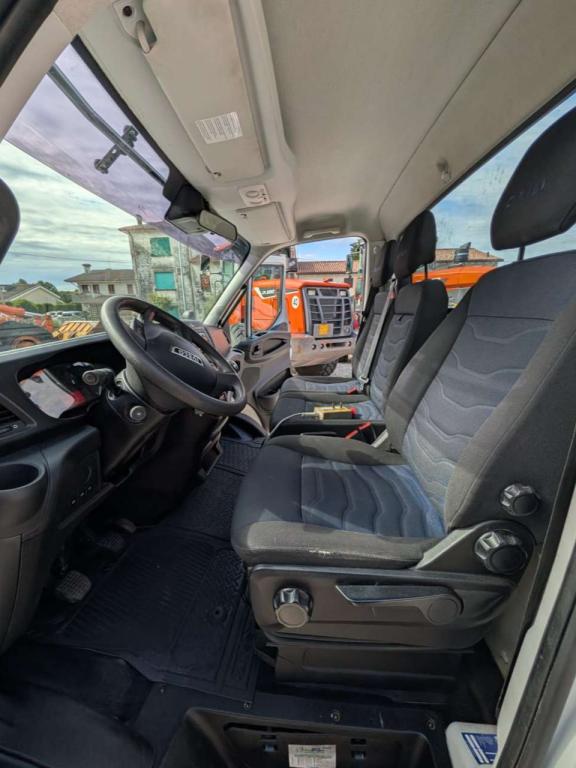 Iveco Daily 72C18 Foto 17