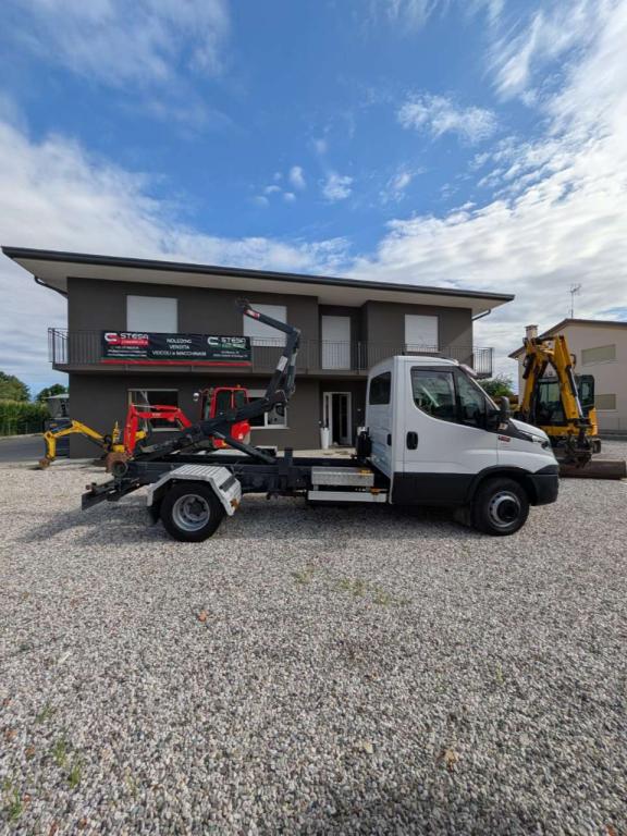 Iveco Daily 72C18 Foto 3