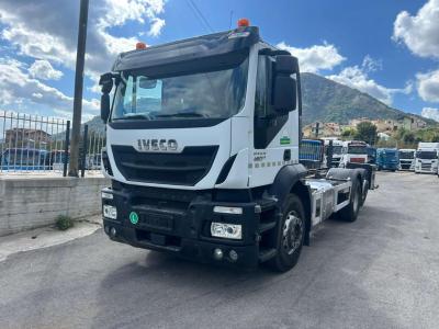 Iveco STRALIS 260S46 in vendita da Procida Macchine S.r.l.