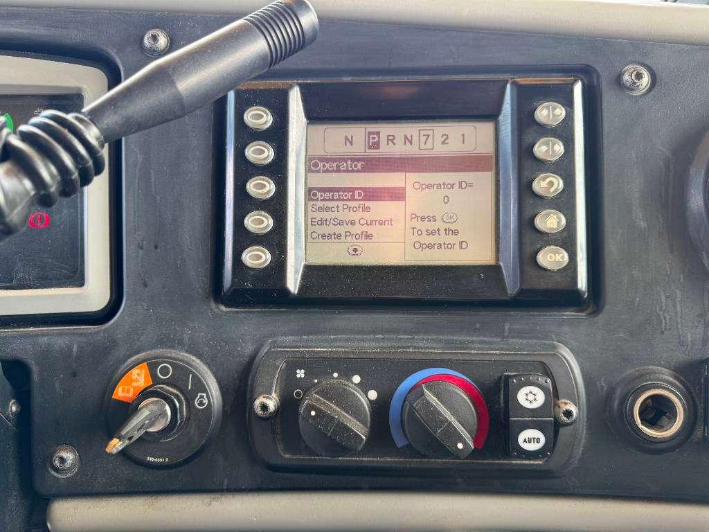 Caterpillar 772G - Automatic Greasing / Body Heating Foto 11