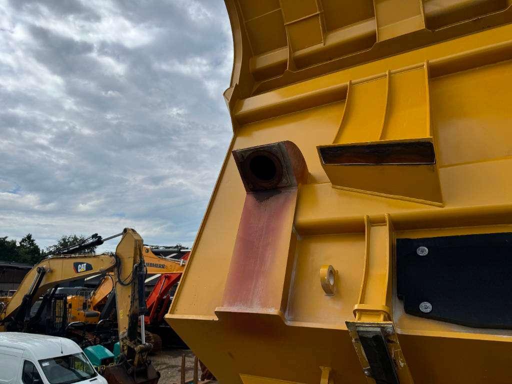 Caterpillar 772G - Automatic Greasing / Body Heating Foto 27