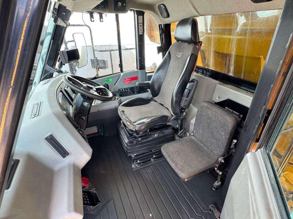 Caterpillar 772G - Automatic Greasing / Body Heating Foto 8