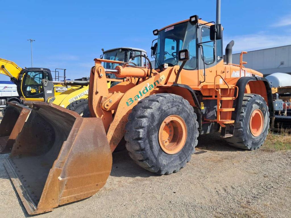 Doosan DL300 Foto 1