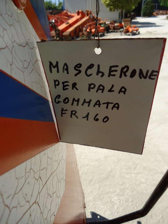 Mascherone per Fiat Hitachi FR160 Foto 4