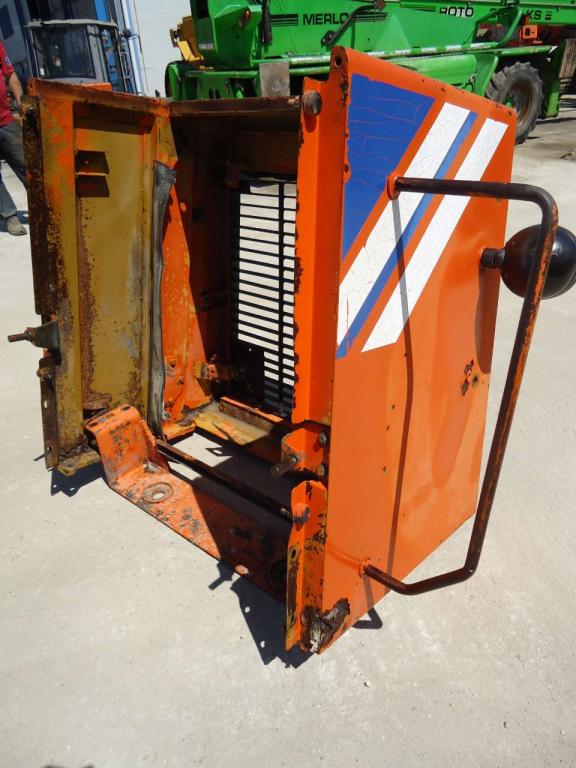 Mascherone per Fiat Hitachi FR160 Foto 5