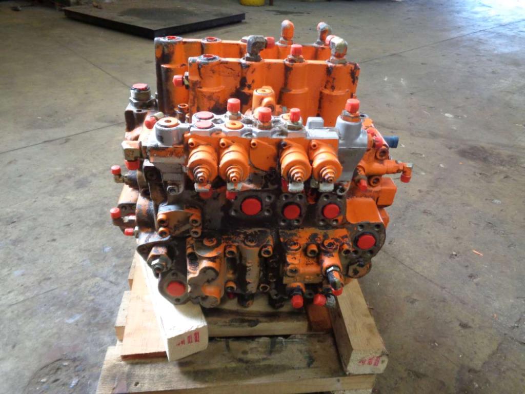Distributore idraulico per Fiat Kobelco Ex 285 Foto 2